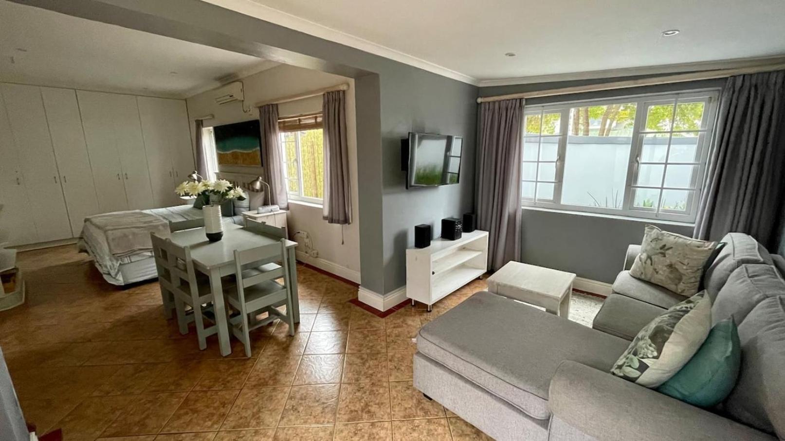 Cosy Private Cottage-Internet & Off Street Parking Port Elizabeth Extérieur photo
